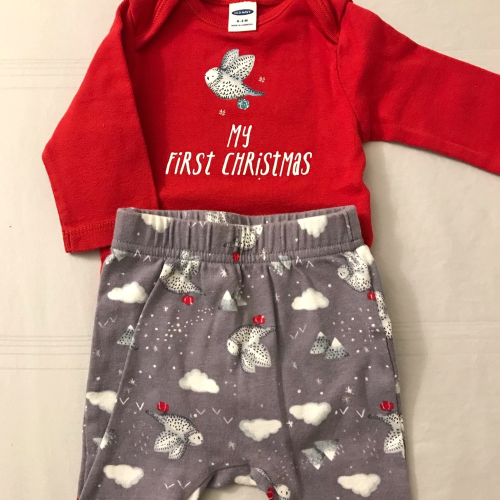 Old Navy 1st XMas only worn once